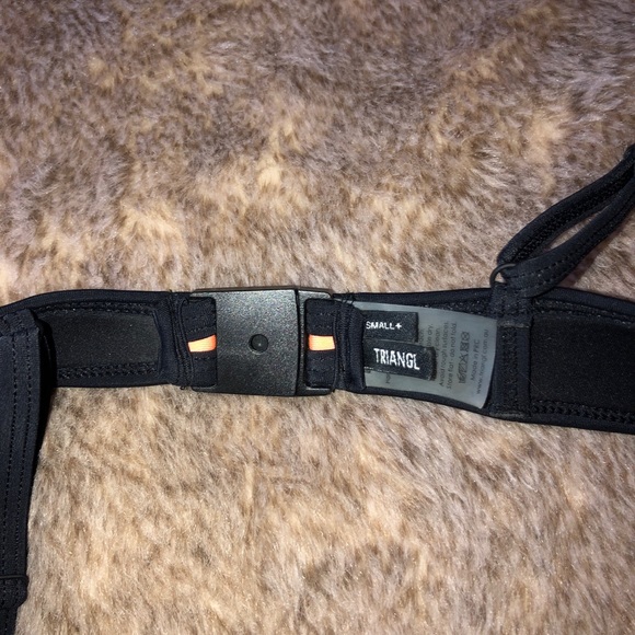 Triangl Swimsuit Top - Picture 3 of 3